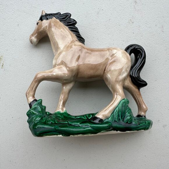 Vintage Mid Century Hand Painted Glazed Ceramic Palomino Horse Figurine - Picture 2 of 4